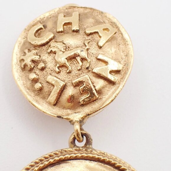 CHANEL Logo Lion Drop Earrings 23 Clip-On Gold France Vintage 82KB357 - Picture 5 of 12